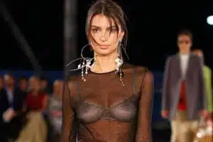 Emily Ratajkowski : découvrez ses mensurations