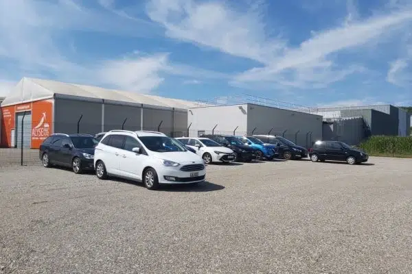 Quels sont les services dont on bénéficie chez Alyse Parc Auto ?
